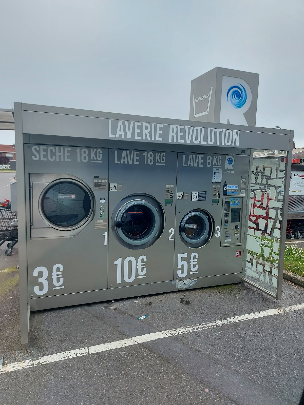Laverie Revolution Laundry - photo 2